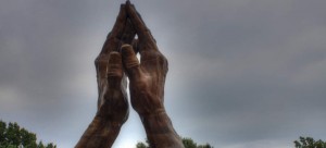 Dios oye mi oración